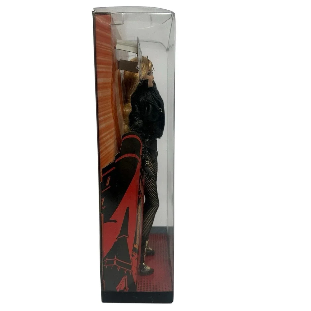 Mattel Black Canary Barbie Doll 2008 Black Label Barbie Loves Pop Culture L9640